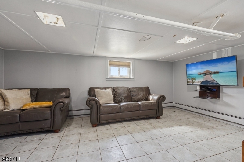 33 Adelaide Street Belleville NJ 07109