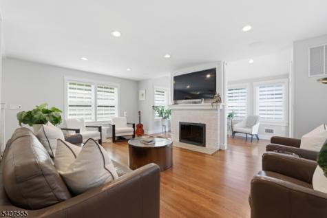 307 N Farview Avenue Paramus NJ 07652