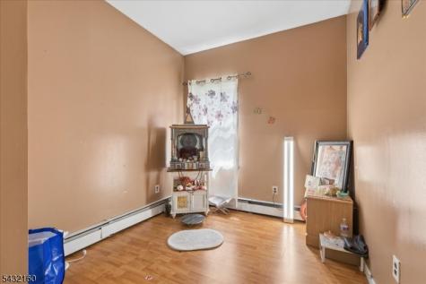 24 Sandalwood Drive Edison NJ 08820