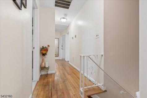 24 Sandalwood Drive Edison NJ 08820