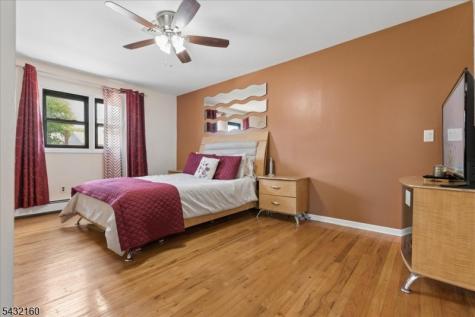 24 Sandalwood Drive Edison NJ 08820
