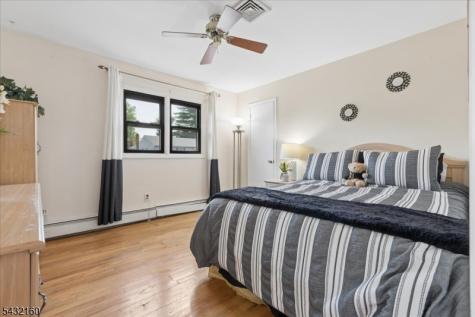 24 Sandalwood Drive Edison NJ 08820