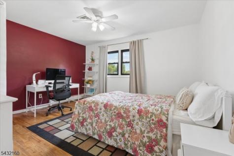 24 Sandalwood Drive Edison NJ 08820