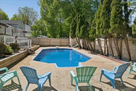24 Sandalwood Drive Edison NJ 08820