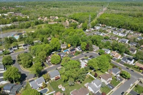 24 Sandalwood Drive Edison NJ 08820
