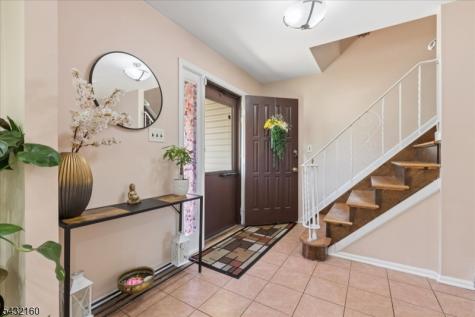 24 Sandalwood Drive Edison NJ 08820