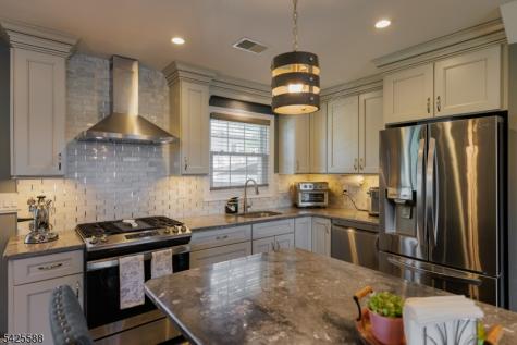 27 Schuyler Drive Clark NJ 07066