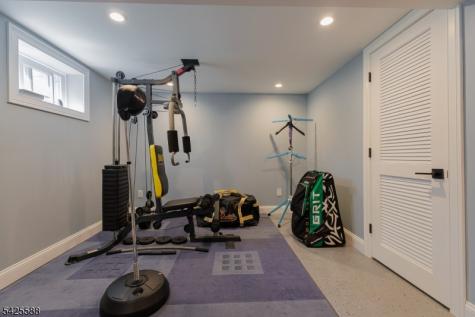 27 Schuyler Drive Clark NJ 07066
