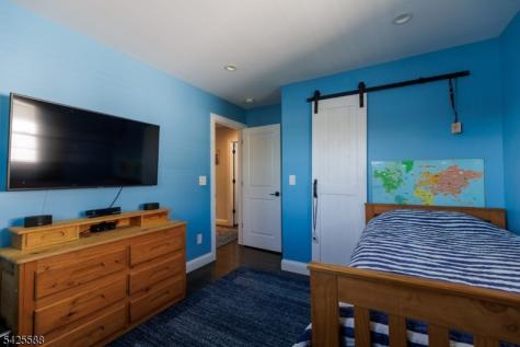 27 Schuyler Drive Clark NJ 07066