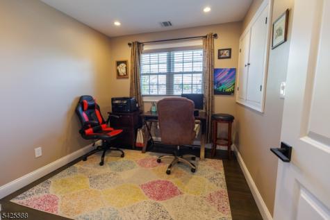 27 Schuyler Drive Clark NJ 07066