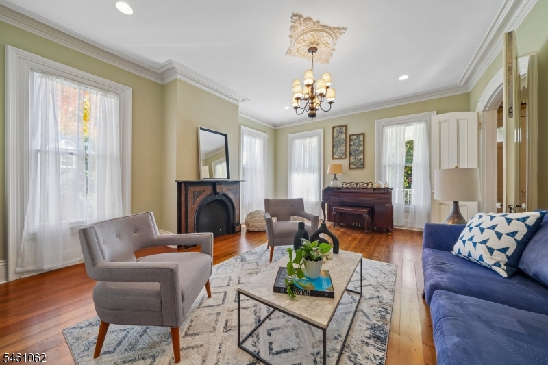 340 Crosson Place North Plainfield NJ 07063