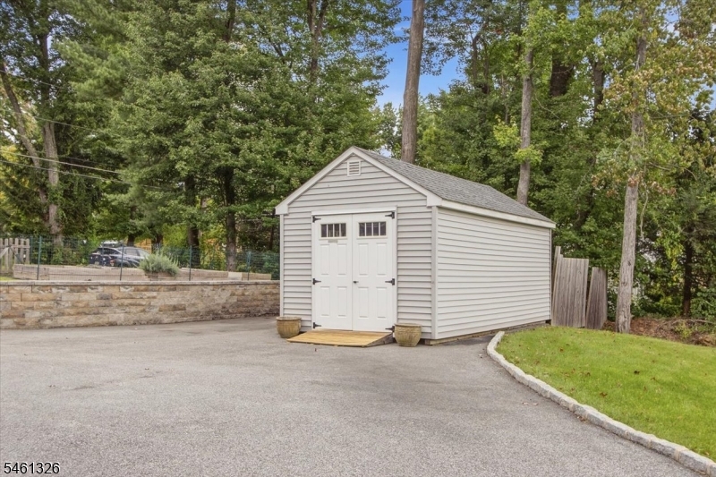 677 Canistear Road Vernon NJ 07422