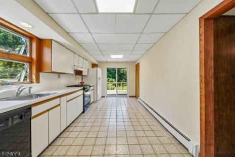 327 Saint Cloud Avenue West Orange NJ 07052