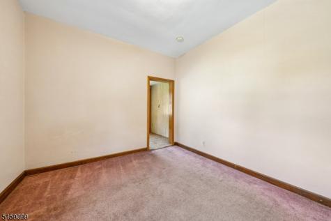 327 Saint Cloud Avenue West Orange NJ 07052