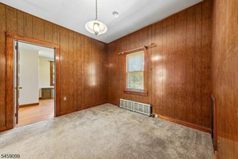 327 Saint Cloud Avenue West Orange NJ 07052