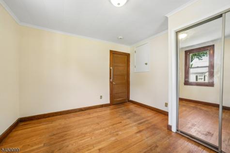 327 Saint Cloud Avenue West Orange NJ 07052