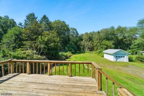 327 Saint Cloud Avenue West Orange NJ 07052