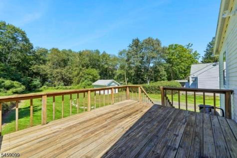 327 Saint Cloud Avenue West Orange NJ 07052