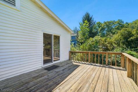 327 Saint Cloud Avenue West Orange NJ 07052