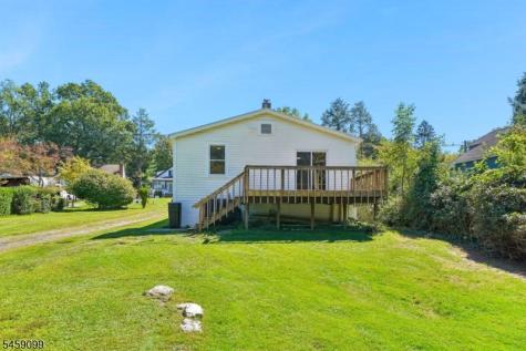 327 Saint Cloud Avenue West Orange NJ 07052
