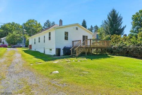 327 Saint Cloud Avenue West Orange NJ 07052