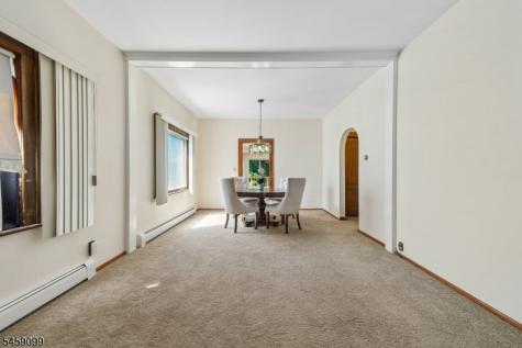 327 Saint Cloud Avenue West Orange NJ 07052