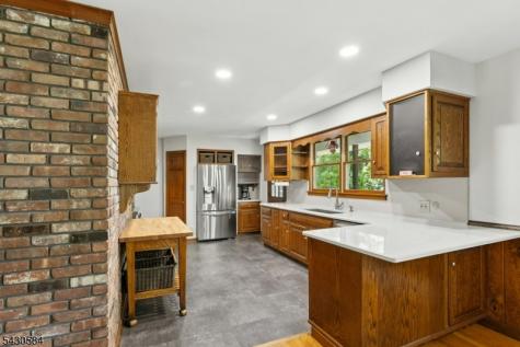 783 Long Hill Road Long Hill NJ 07933