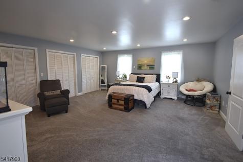 33 Alabama Avenue Jefferson NJ 07849