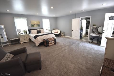 33 Alabama Avenue Jefferson NJ 07849