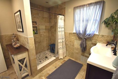 33 Alabama Avenue Jefferson NJ 07849