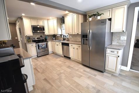 33 Alabama Avenue Jefferson NJ 07849