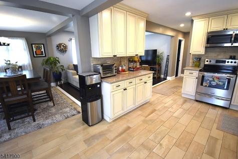 33 Alabama Avenue Jefferson NJ 07849