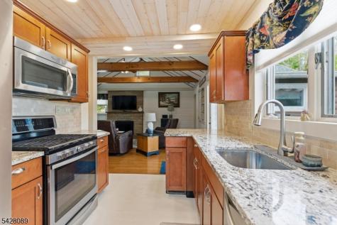 52 Cascade Way Butler NJ 07405
