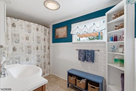 52 Cascade Way Butler NJ 07405