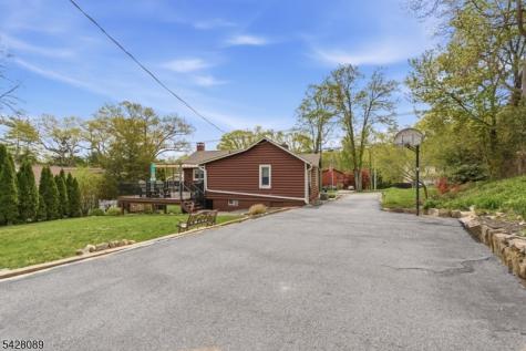 52 Cascade Way Butler NJ 07405