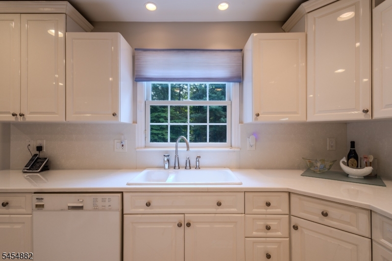 6 Burlington Lane East Brunswick NJ 08816