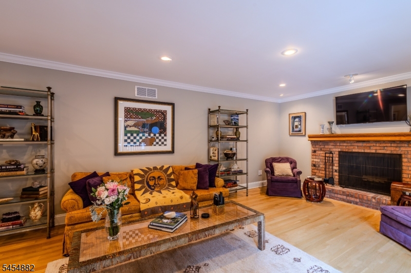 6 Burlington Lane East Brunswick NJ 08816
