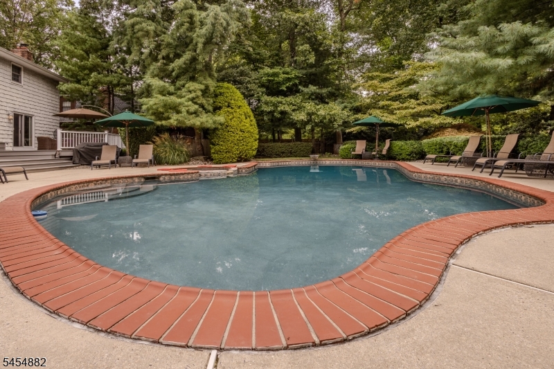 6 Burlington Lane East Brunswick NJ 08816