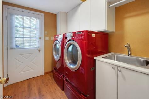 10 Moonshadow Court Kinnelon NJ 07405