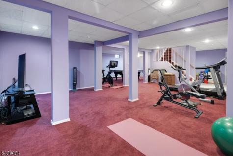10 Moonshadow Court Kinnelon NJ 07405