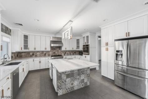 99 Ogle Road Old Tappan NJ 07675