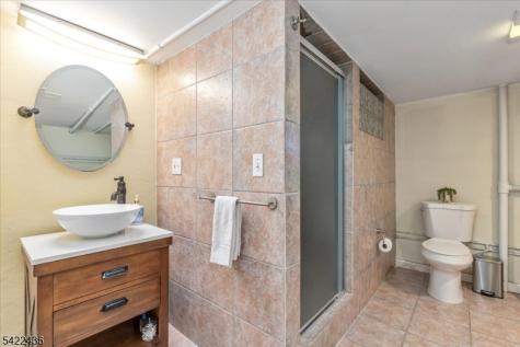 707 Kingston Avenue Kenilworth NJ 07033