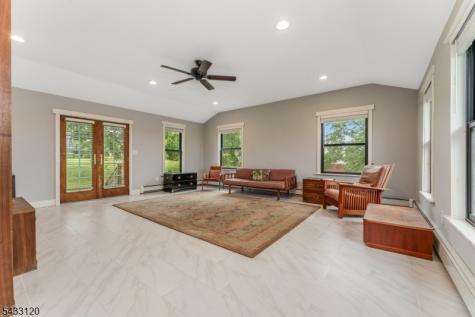 13 Maple Avenue Frenchtown NJ 08825