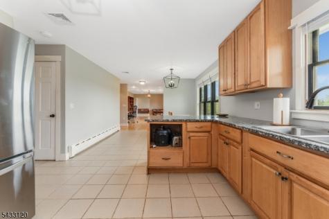 13 Maple Avenue Frenchtown NJ 08825