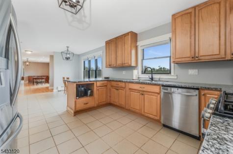 13 Maple Avenue Frenchtown NJ 08825