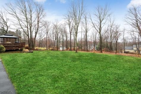 22 Kevin Drive Mount Olive NJ 07836