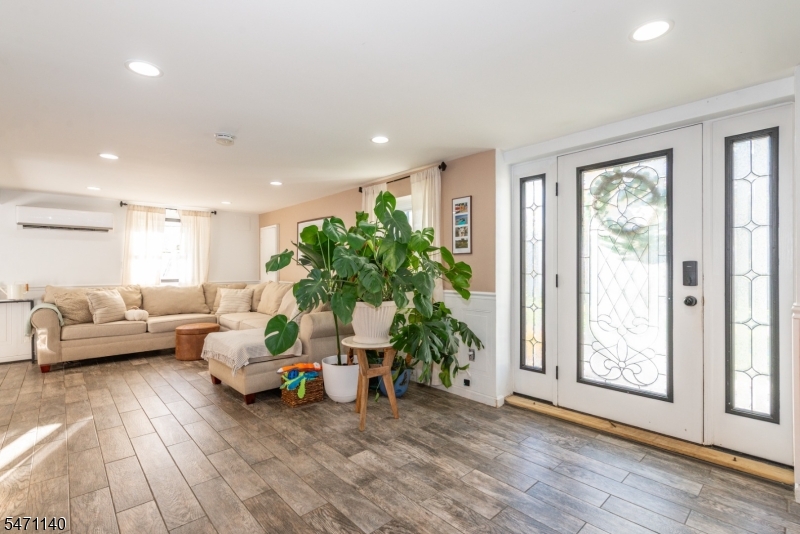 27 Alabama Avenue Jefferson NJ 07849