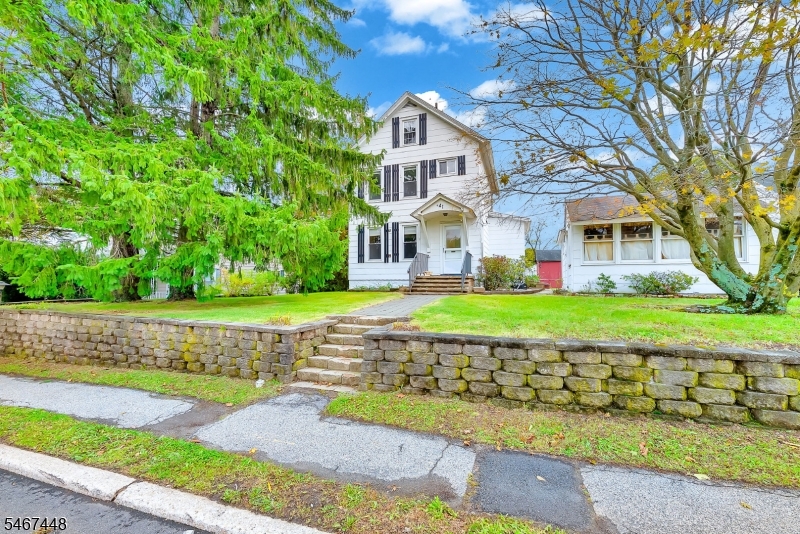 41 Woodside Avenue Newton NJ 07860