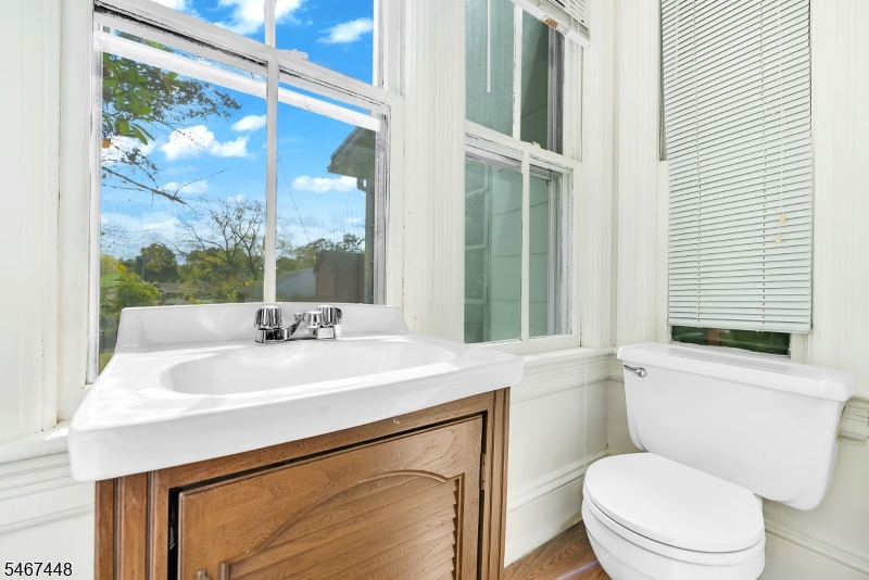 41 Woodside Avenue Newton NJ 07860