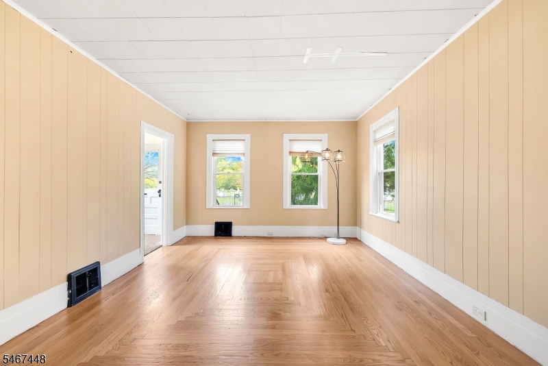 41 Woodside Avenue Newton NJ 07860